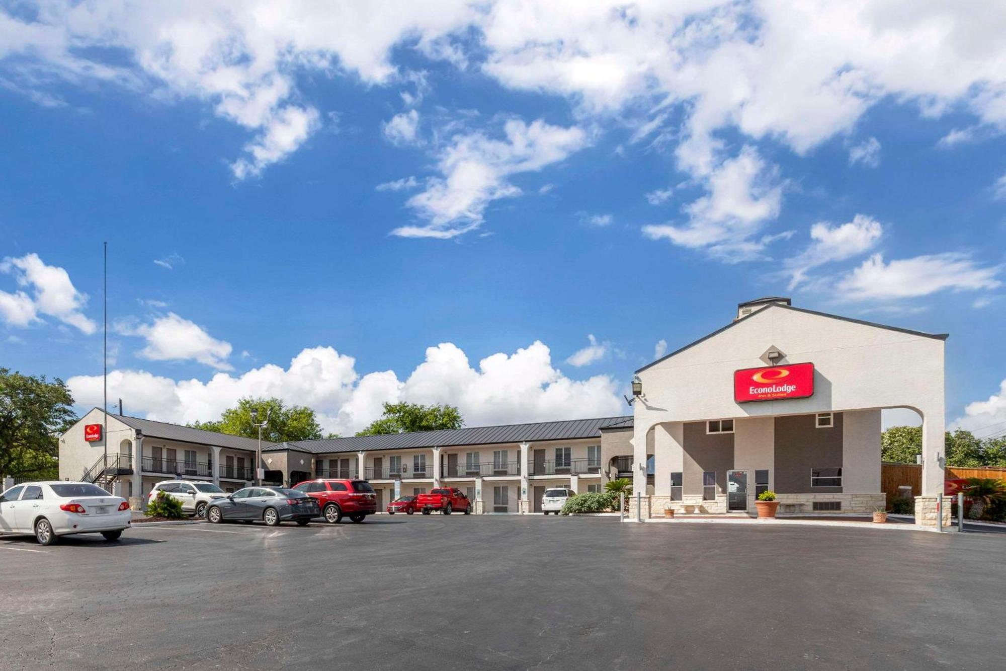 Econo Lodge Inn & Suites Near Lackland Afb San Antonio Eksteriør billede