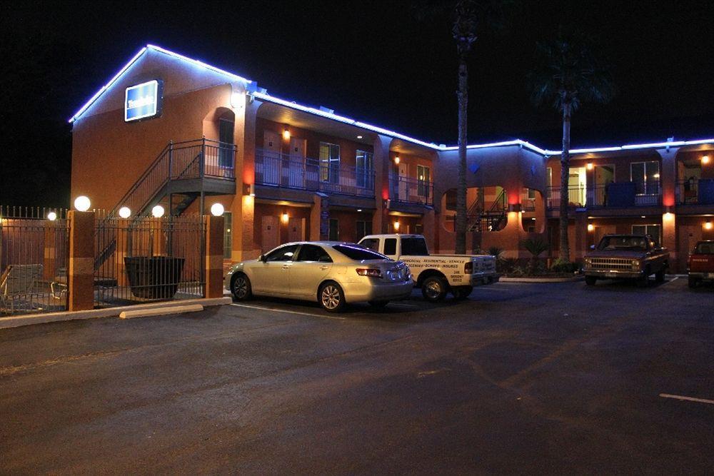 Econo Lodge Inn & Suites Near Lackland Afb San Antonio Eksteriør billede