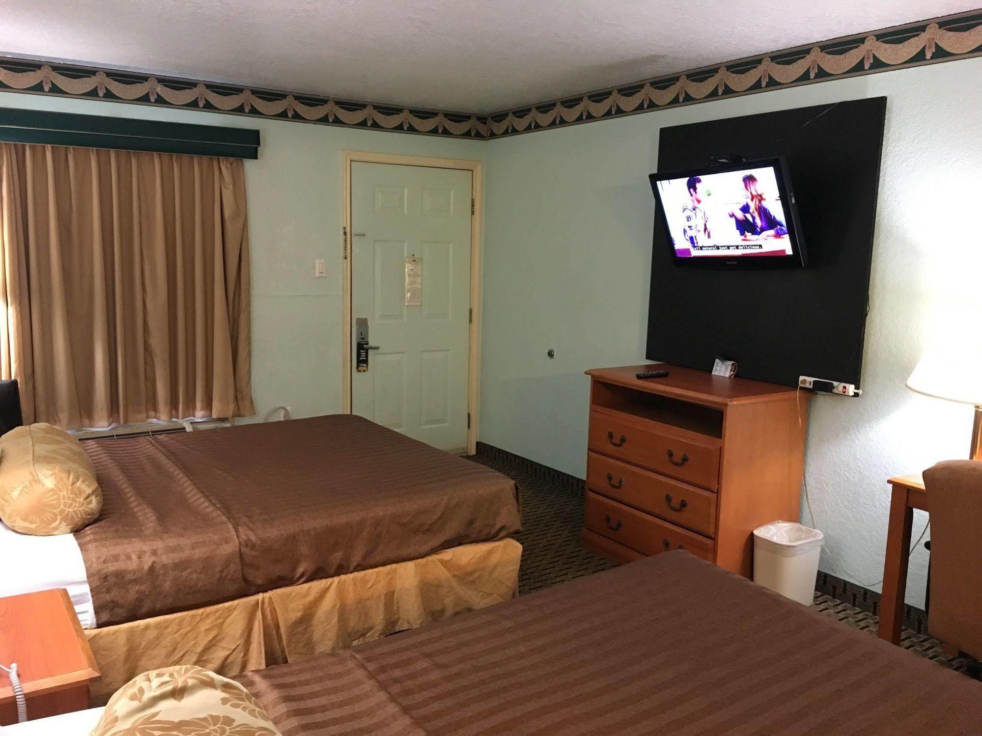 Econo Lodge Inn & Suites Near Lackland Afb San Antonio Eksteriør billede