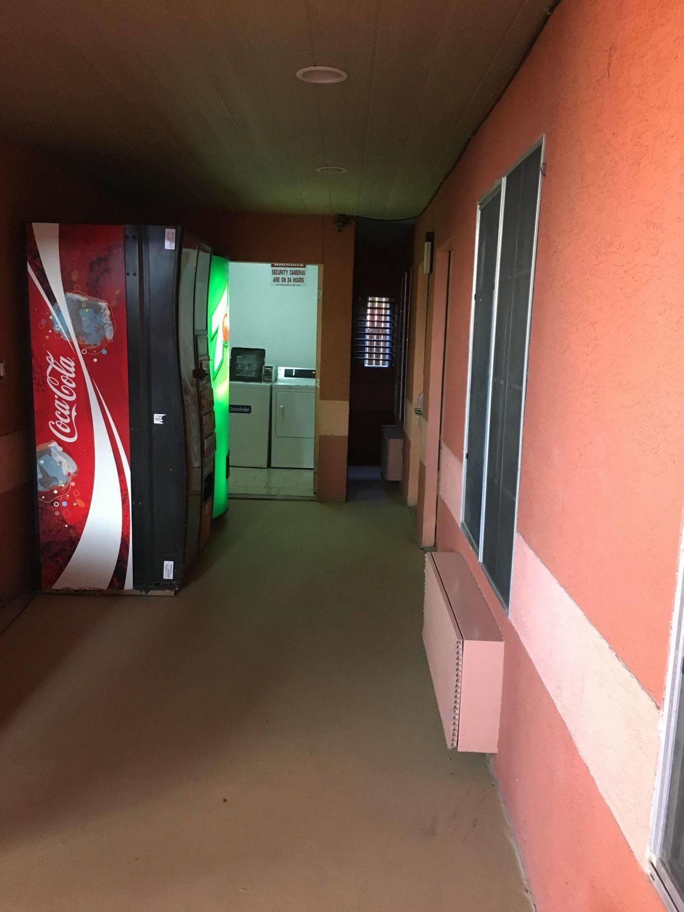 Econo Lodge Inn & Suites Near Lackland Afb San Antonio Eksteriør billede